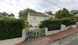 Electricien CHATEAU MAINTENANCE ET SERVICES à Chancelade